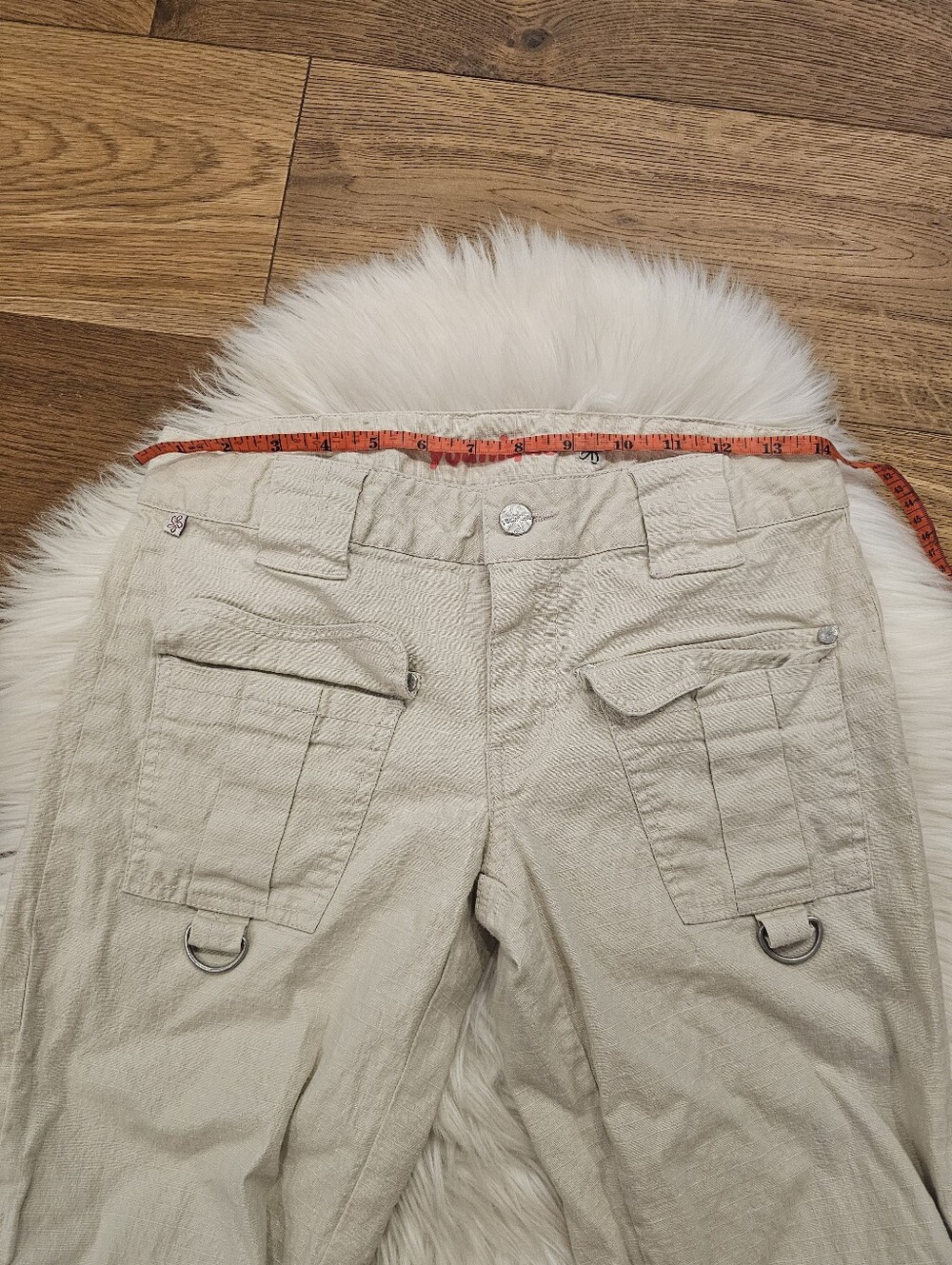 Vintage Low Rise Beige Cargo Jogger Pants With Ruched Hem - Picture 6 of 8